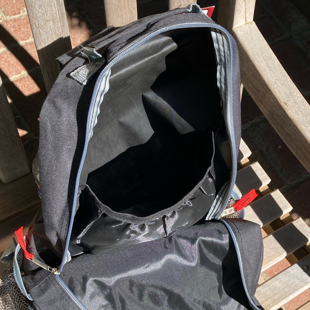 Black Backpack with Red Grey Trim Side Mesh Pockets Unisex New - Picture 7 of 9
